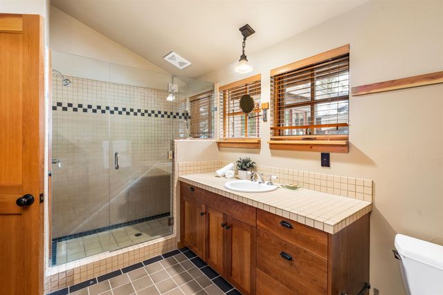 100 Bob Watson, Truckee, CA 96161