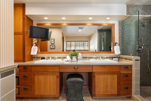 100 Bob Watson, Truckee, CA 96161