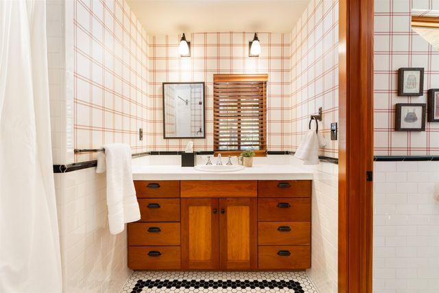 100 Bob Watson, Truckee, CA 96161