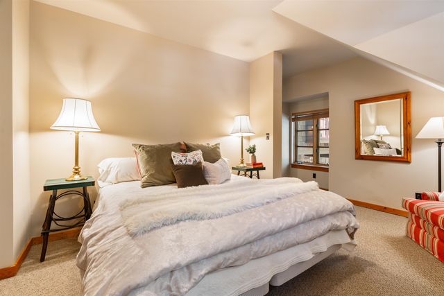 100 Bob Watson, Truckee, CA 96161