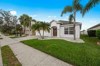 9808 Gladiolus Bulb LOOP, Fort Myers, FL 33908