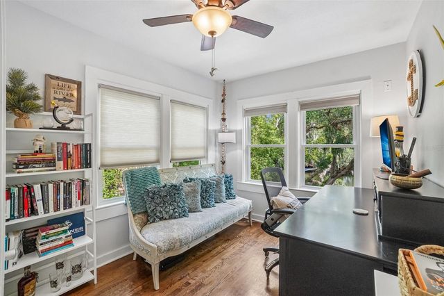 1204 E PARK CIRCLE, Tampa, FL 33604