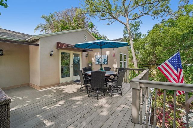 1204 E PARK CIRCLE, Tampa, FL 33604