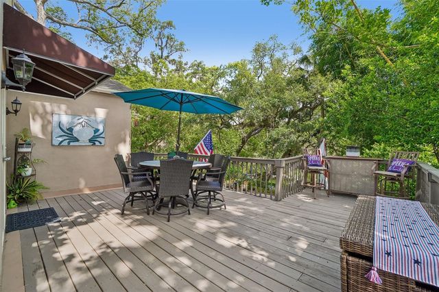 1204 E PARK CIRCLE, Tampa, FL 33604