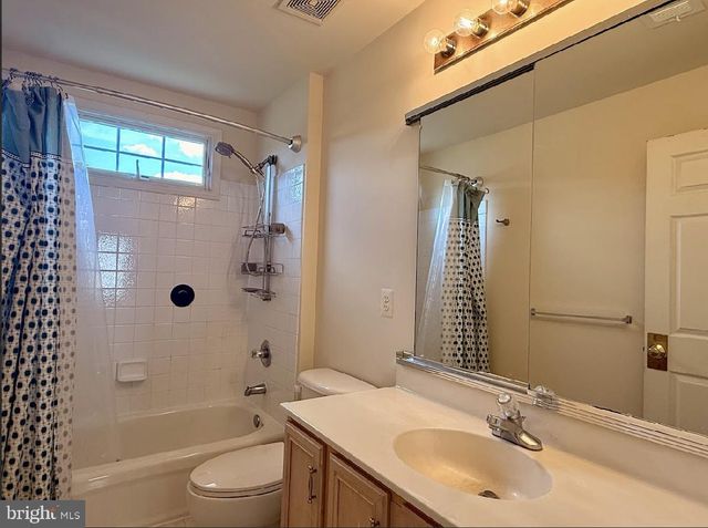 43520 LUCKETTS BRIDGE CIR, Ashburn, VA 20148