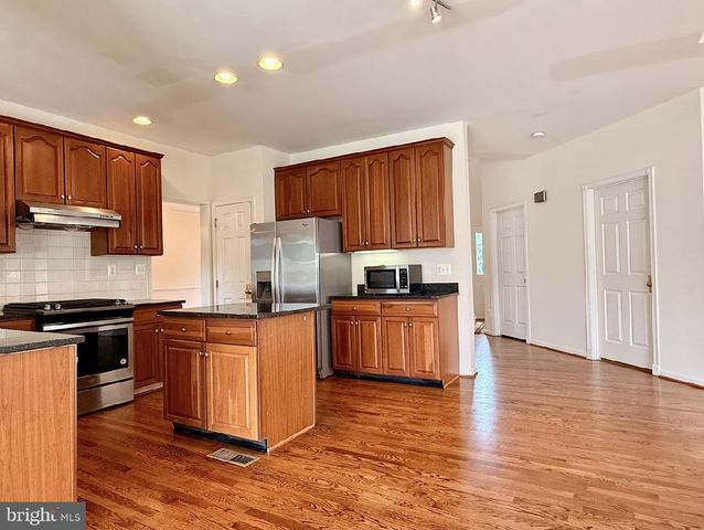 43520 LUCKETTS BRIDGE CIR, Ashburn, VA 20148