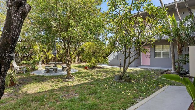 400 SE 31st St 4, Fort Lauderdale, FL 33316