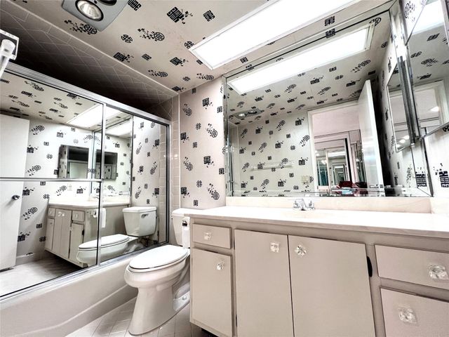 800 Cypress Grove Dr 106, Pompano Beach, FL 33069