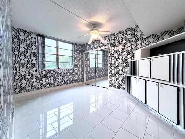 800 Cypress Grove Dr 106, Pompano Beach, FL 33069