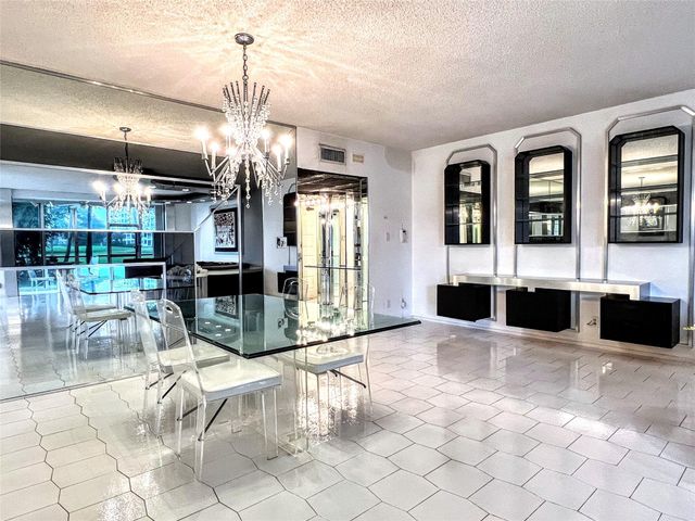 800 Cypress Grove Dr 106, Pompano Beach, FL 33069