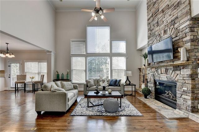1400 Cresthaven lane, Lawrenceville, GA 30043