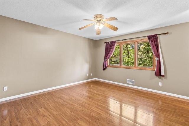 4708 Laura Lane, Shoreview, MN 55126
