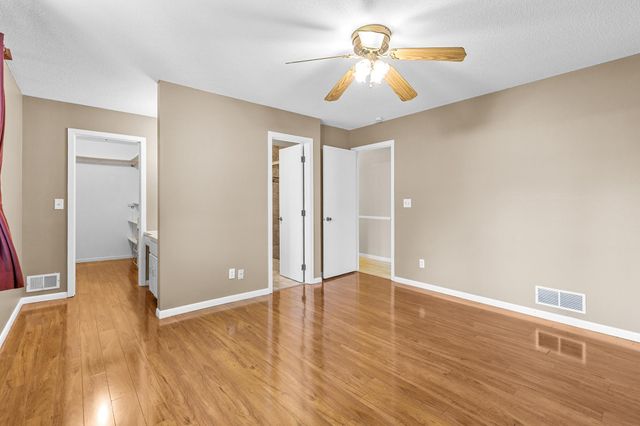 4708 Laura Lane, Shoreview, MN 55126