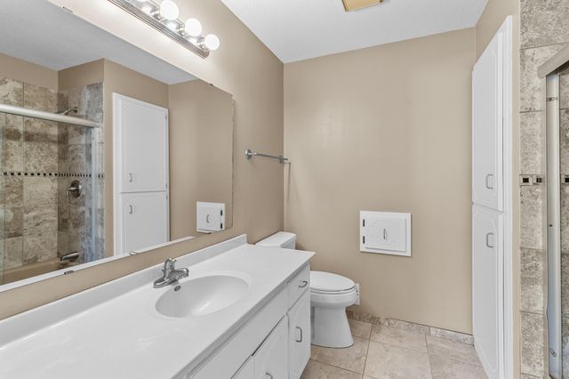 4708 Laura Lane, Shoreview, MN 55126