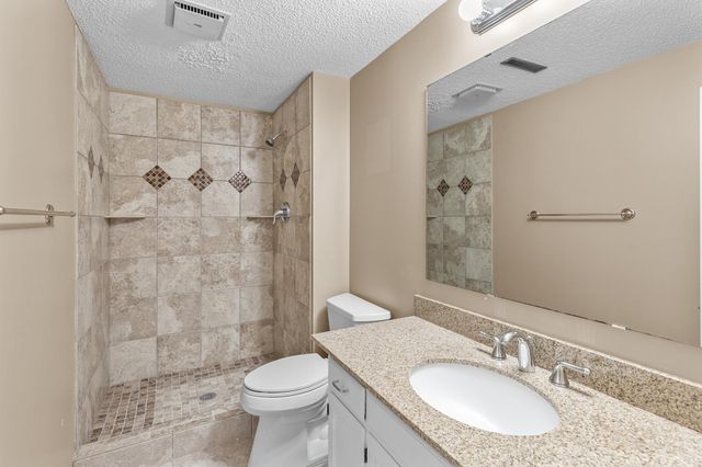 4708 Laura Lane, Shoreview, MN 55126