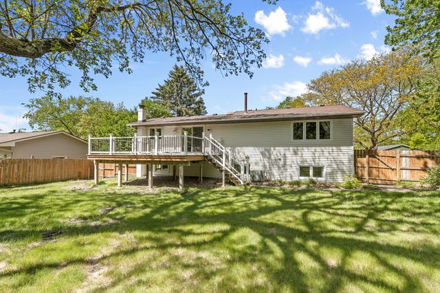 4708 Laura Lane, Shoreview, MN 55126