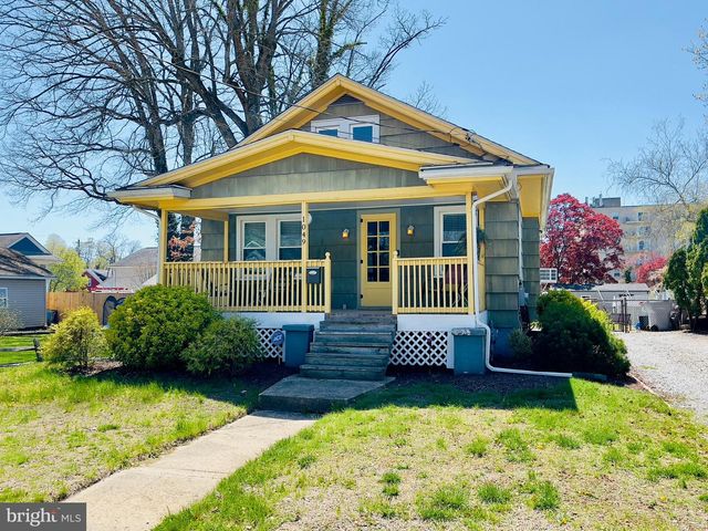 1049 E ALMOND STREET, Vineland, NJ 08360