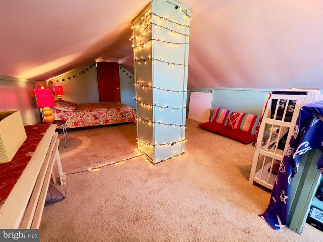1049 E ALMOND STREET, Vineland, NJ 08360