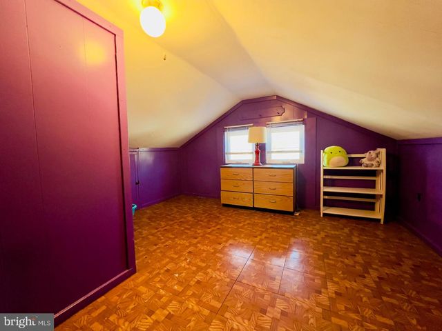 1049 E ALMOND STREET, Vineland, NJ 08360