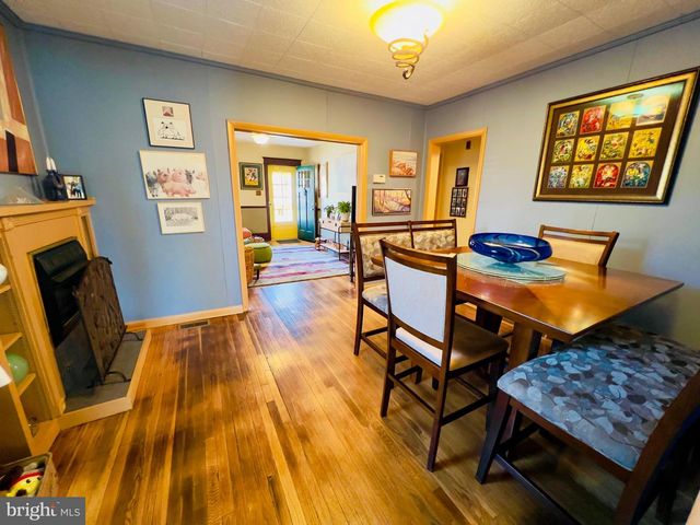 1049 E ALMOND STREET, Vineland, NJ 08360
