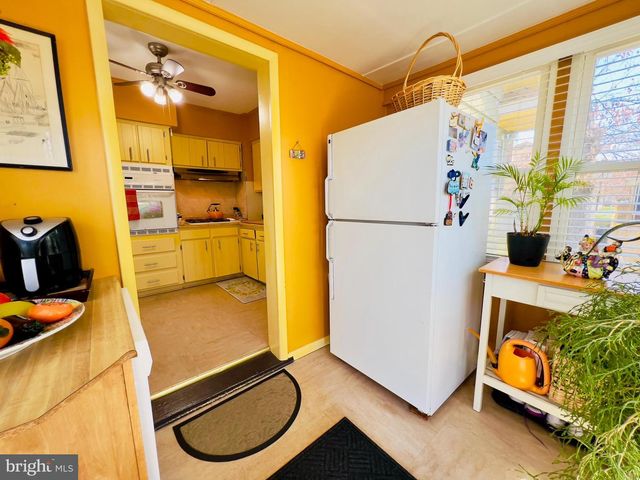 1049 E ALMOND STREET, Vineland, NJ 08360