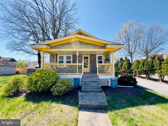 1049 E ALMOND STREET, Vineland, NJ 08360