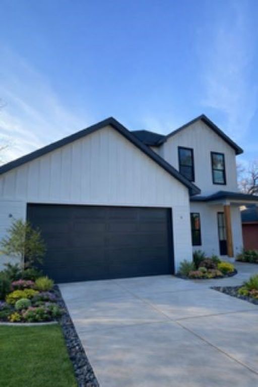 2725 Britton Drive, Dallas, TX 75216