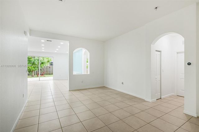 11863 SW 253rd Ter, Homestead, FL 33032