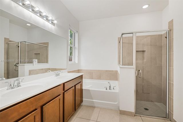 11863 SW 253rd Ter, Homestead, FL 33032