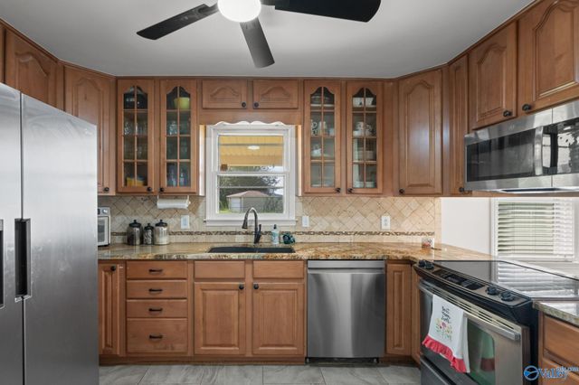 102 Harwell Circle, Meridianville, AL 35759