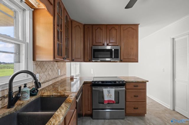 102 Harwell Circle, Meridianville, AL 35759
