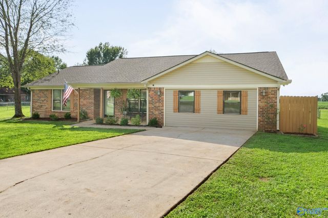 102 Harwell Circle, Meridianville, AL 35759