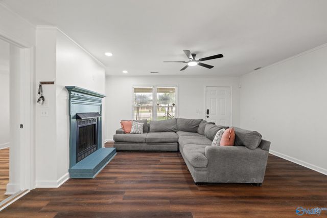 102 Harwell Circle, Meridianville, AL 35759