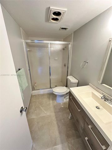 901 Hillcrest Dr 315, Hollywood, FL 33021