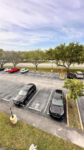 901 Hillcrest Dr 315, Hollywood, FL 33021