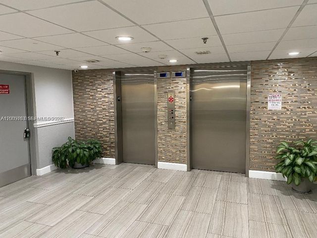 901 Hillcrest Dr 315, Hollywood, FL 33021