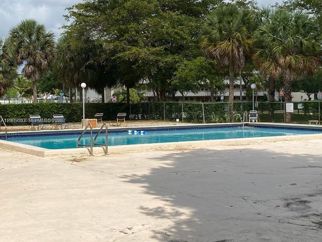 901 Hillcrest Dr 315, Hollywood, FL 33021