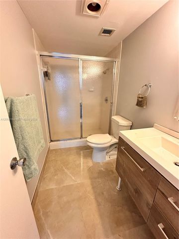 901 Hillcrest Dr 315, Hollywood, FL 33021