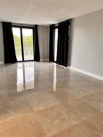 901 Hillcrest Dr 315, Hollywood, FL 33021