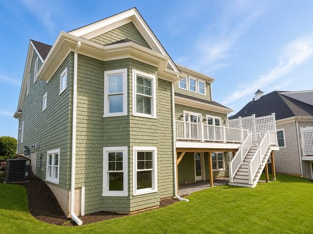 3 Fieldstone Farm Way, Duxbury, MA 02332