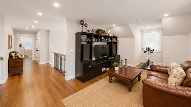 3 Fieldstone Farm Way, Duxbury, MA 02332