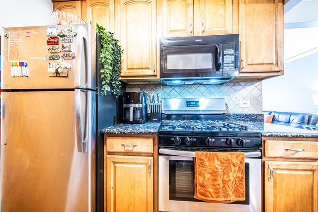 4931 N East River Road 3A, Norridge, IL 60706