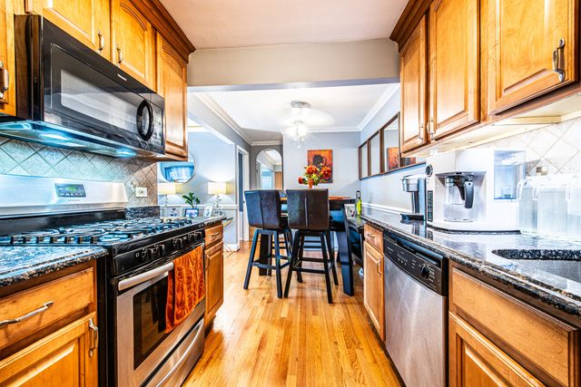 4931 N East River Road 3A, Norridge, IL 60706