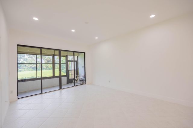 7520 La Paz Boulevard A104, Boca Raton, FL 33433