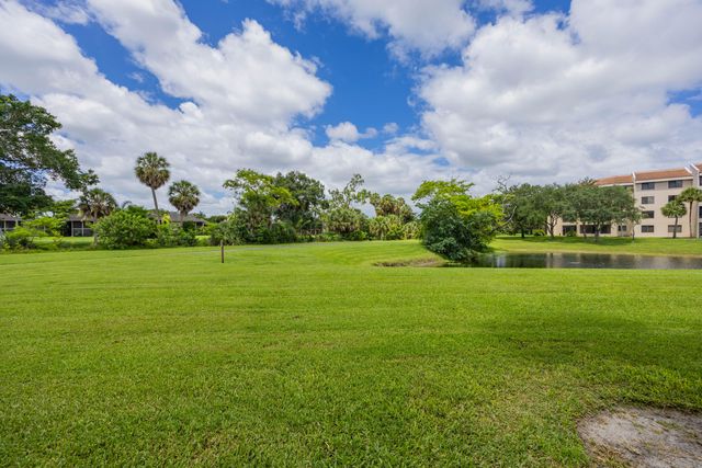 7520 La Paz Boulevard A104, Boca Raton, FL 33433