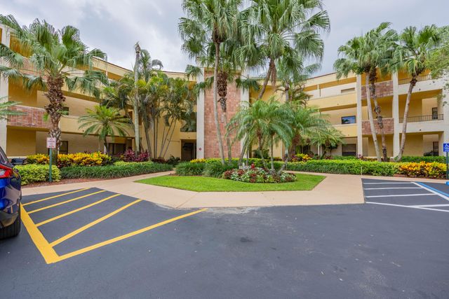 7520 La Paz Boulevard A104, Boca Raton, FL 33433