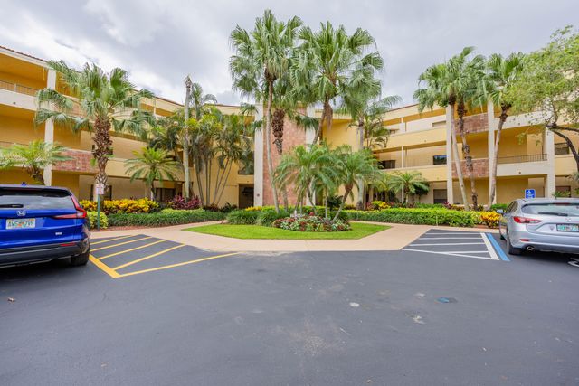 7520 La Paz Boulevard A104, Boca Raton, FL 33433
