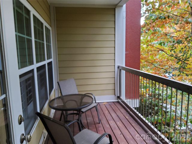 155 S Lexington Avenue 203, Asheville, NC 28801