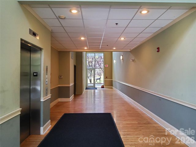 155 S Lexington Avenue 203, Asheville, NC 28801