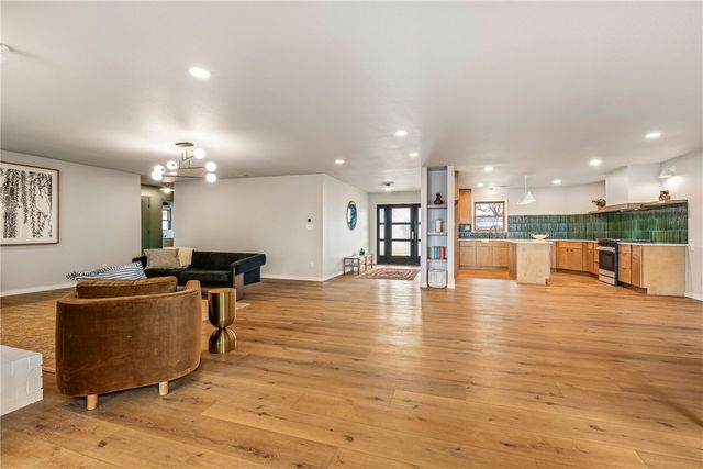 409 Lakeview Drive, Springdale, AR 72764